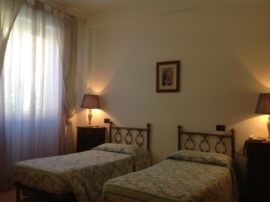 Ospitalita San Tommaso D'Aquino Hotel Bologna Værelse billede